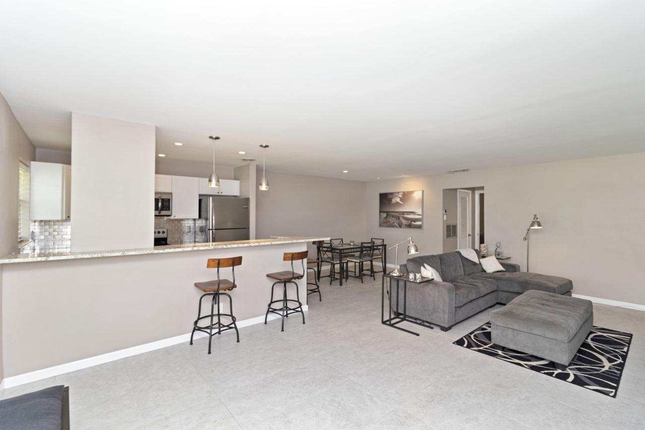 275 Main Boulevard - Photo 1