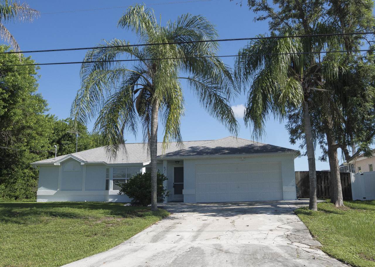 621 Mccoy Avenue - Photo 1