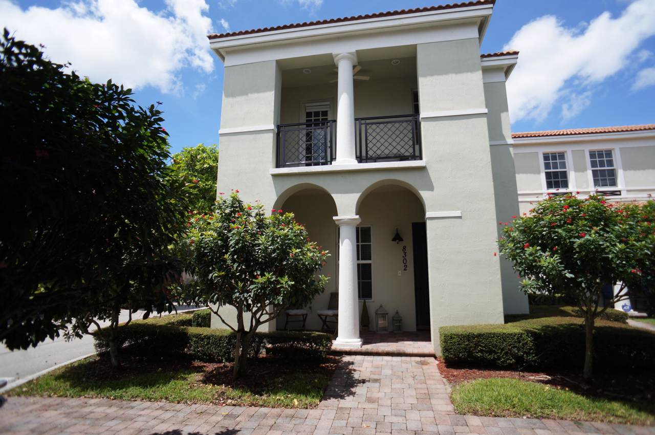 8302 8th Terrace - Photo 1