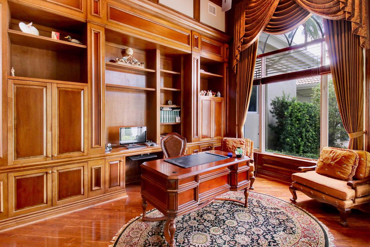 305 Grand Key Terrace - Photo 1