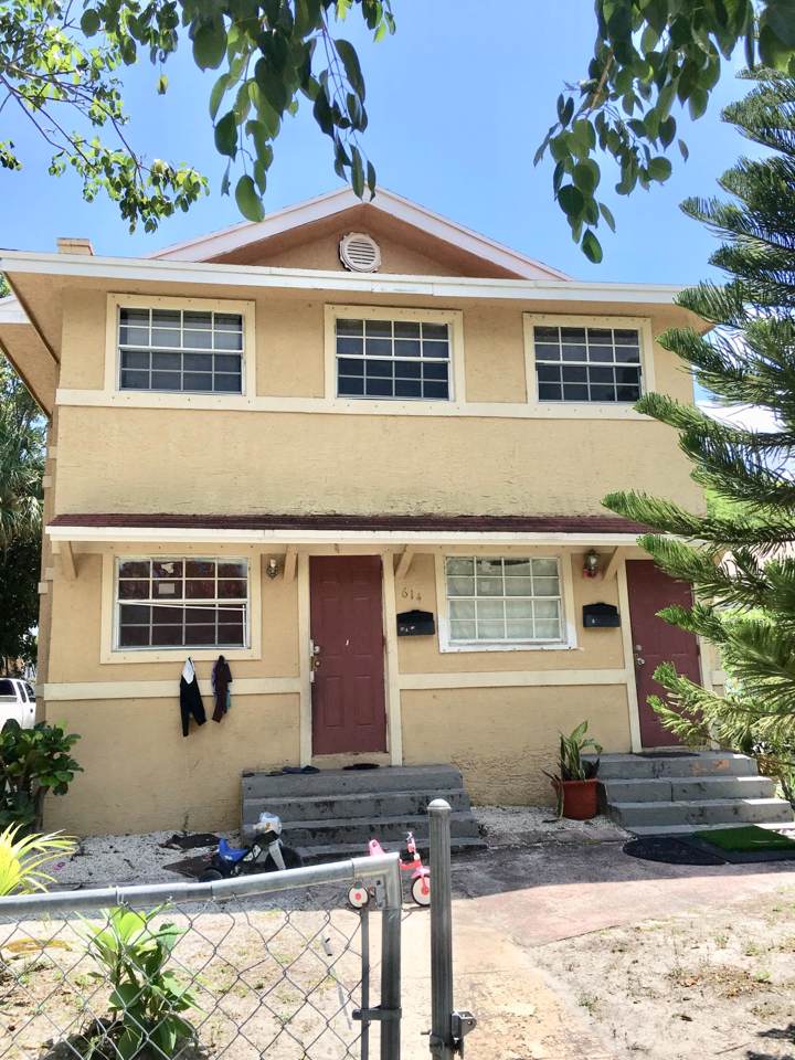 614 33rd Street - Photo 1