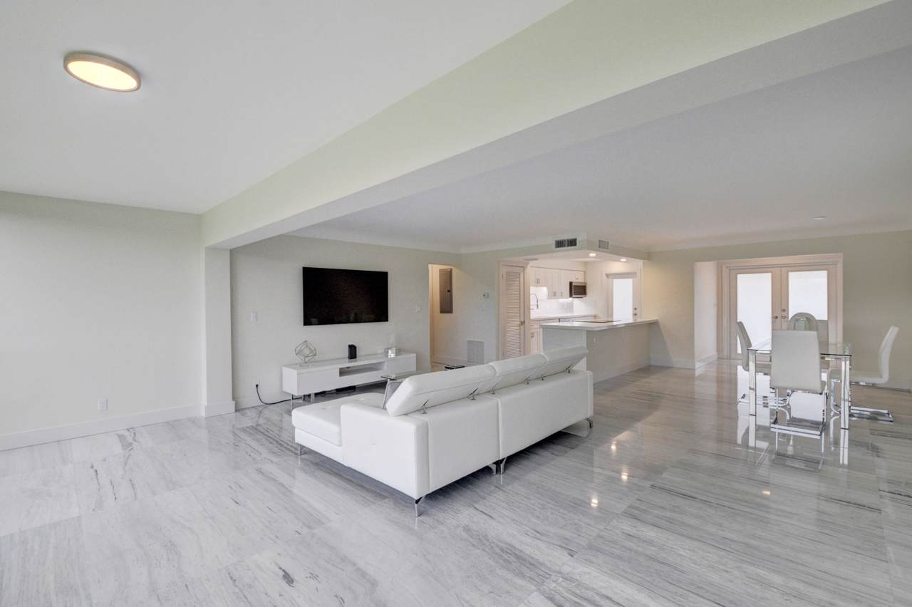 300 Royal Palm Road - Photo 1