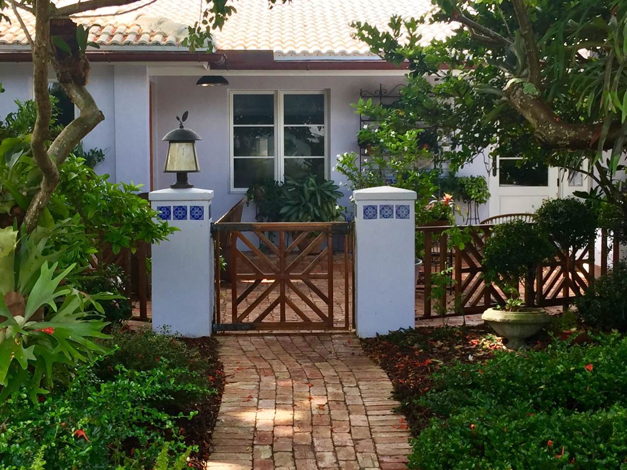 632 4th Street - Photo 1