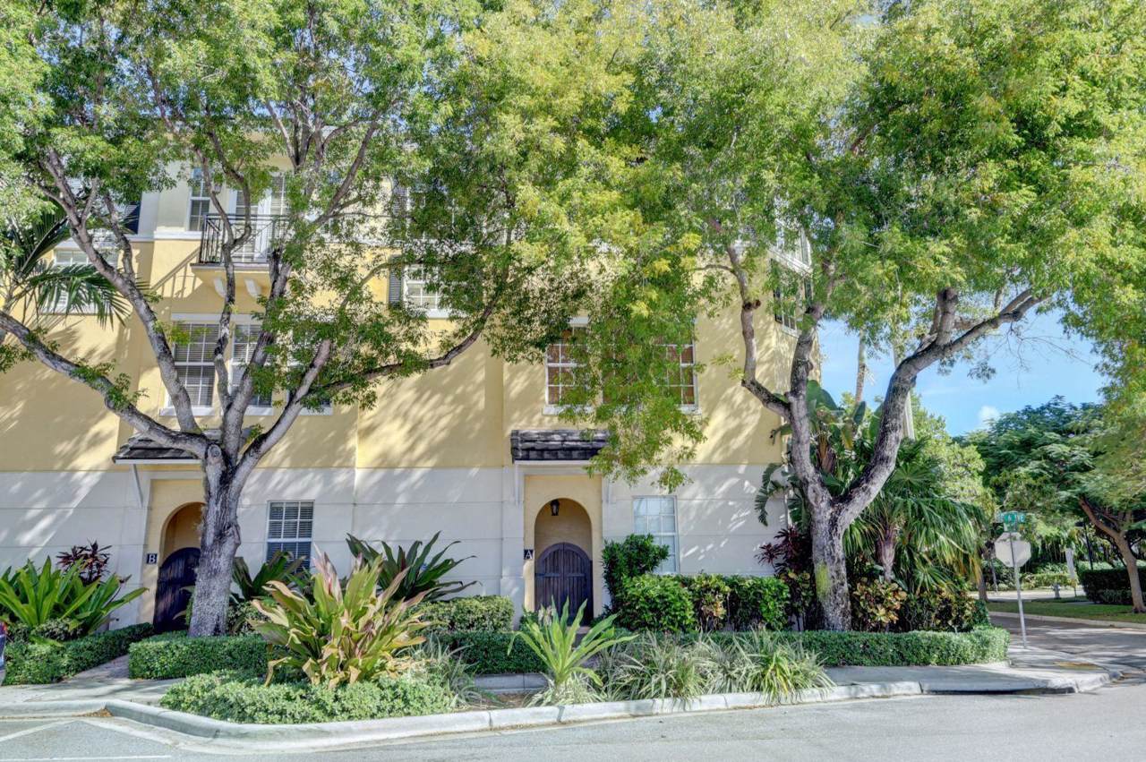 285 6th Avenue - Photo 1