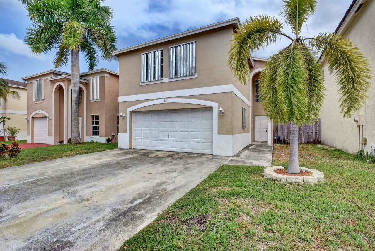 4156 Pine Hollow Circle - Photo 1