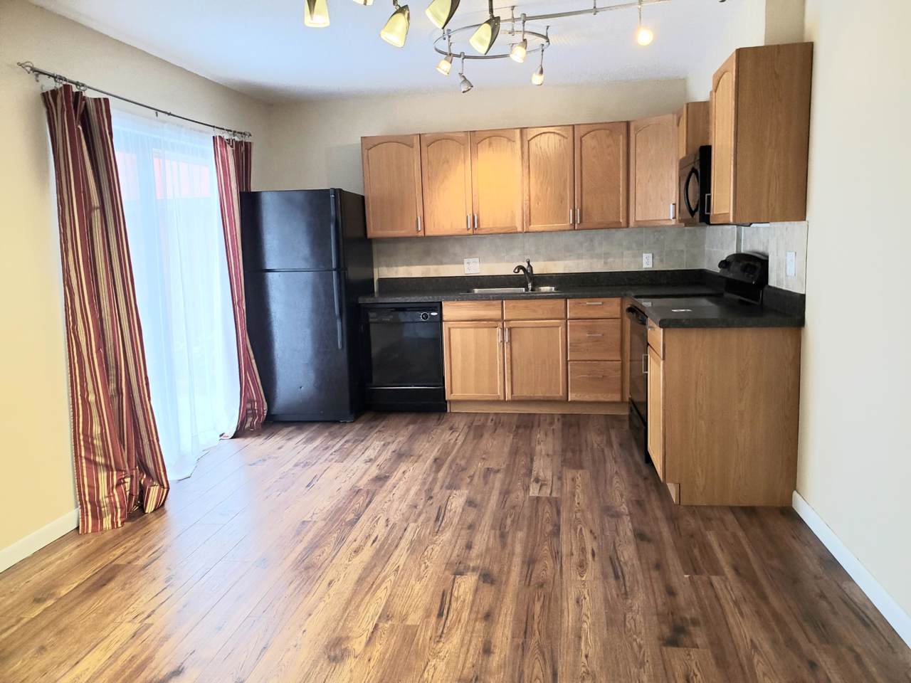 3161 Meridian Way - Photo 1