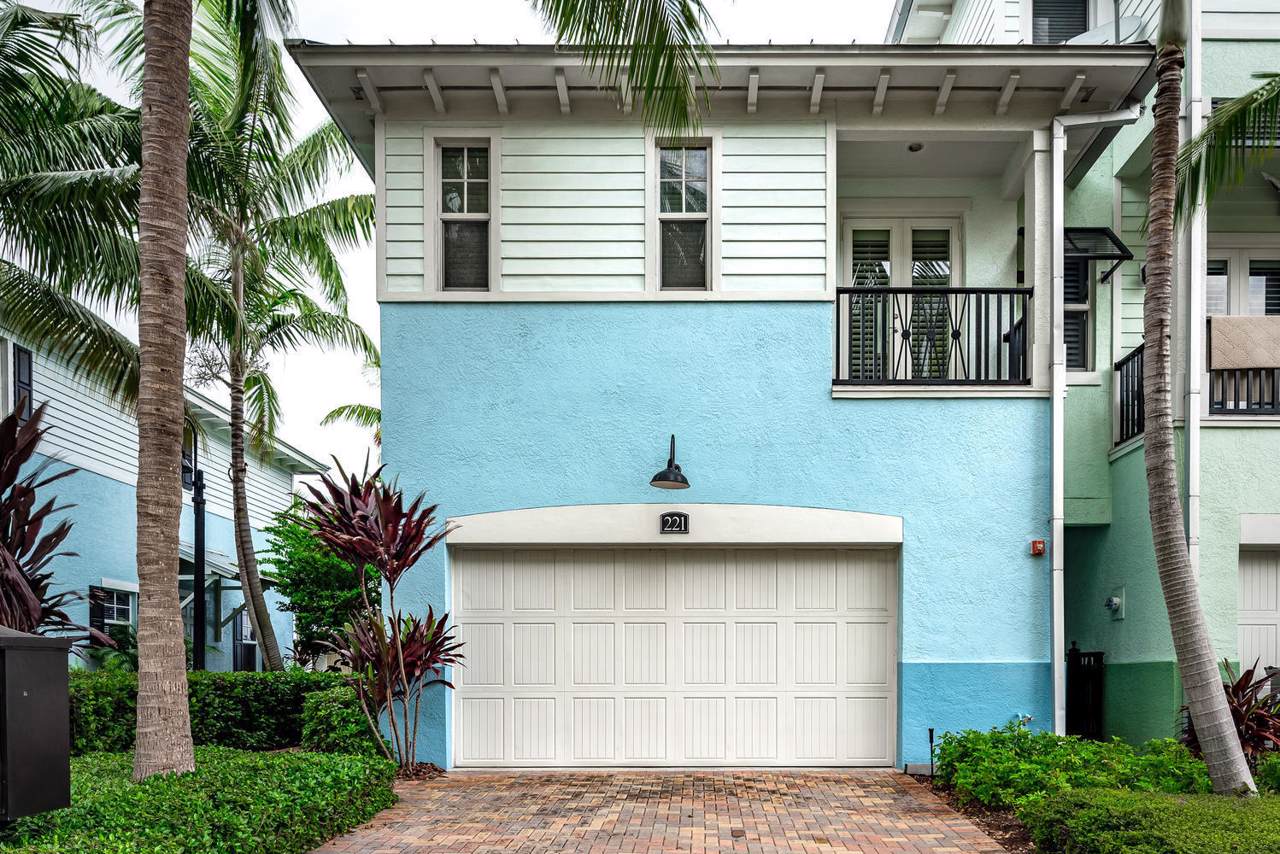 221 Latitude Circle - Photo 1