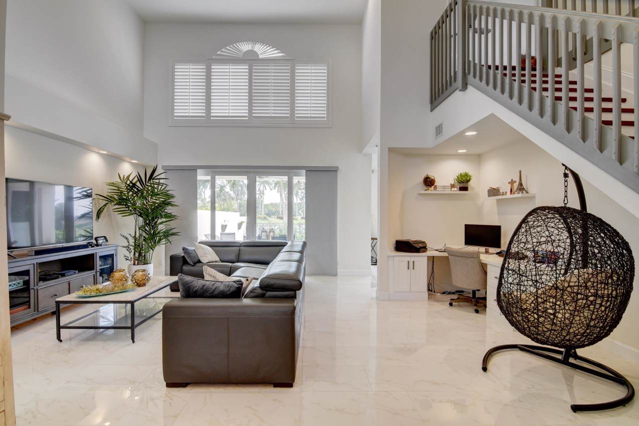 3302 53rd Circle - Photo 1