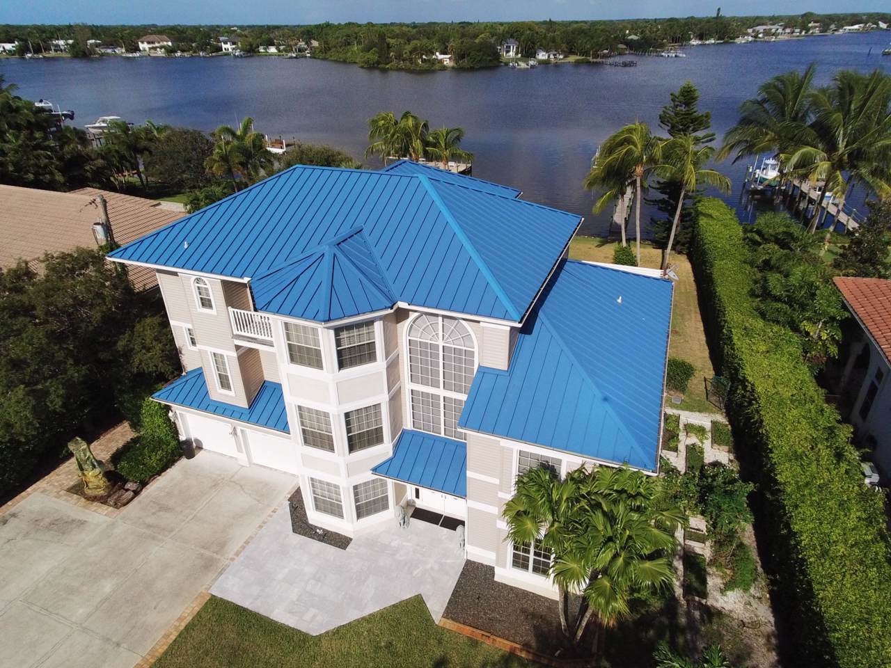 19311 Riverside Drive - Photo 1