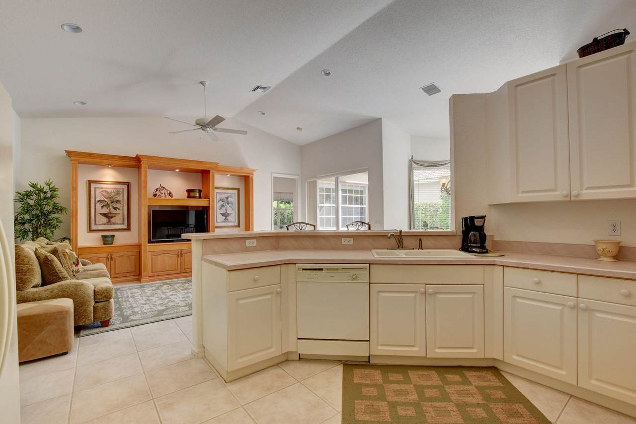 8409 Staniel Cay - Photo 1