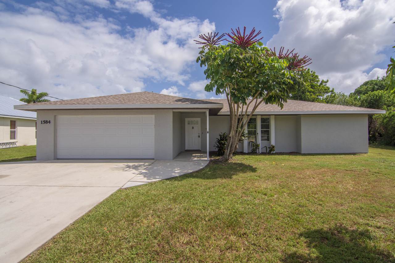 1584 Sinbad Avenue - Photo 1