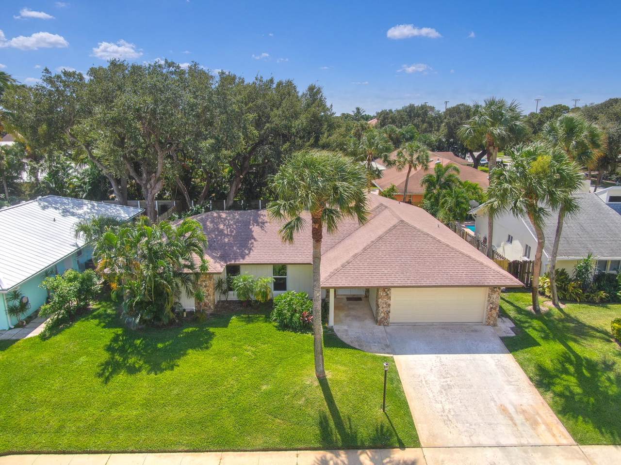 2562 Pepperwood Circle - Photo 1