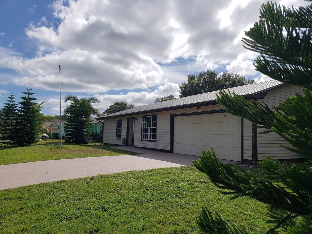 574 Azine Avenue - Photo 1