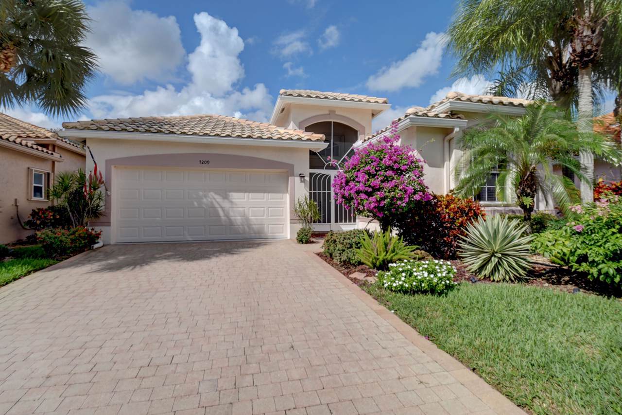 7209 Catania Drive - Photo 1
