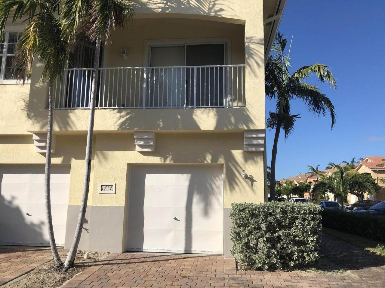 1717 Carvelle Drive - Photo 1