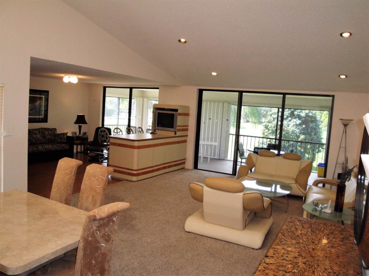 2 Eastgate Drive - Photo 1