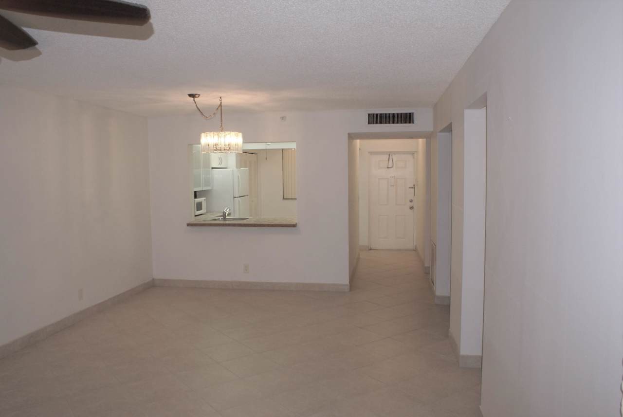 2070 Homewood Boulevard - Photo 1