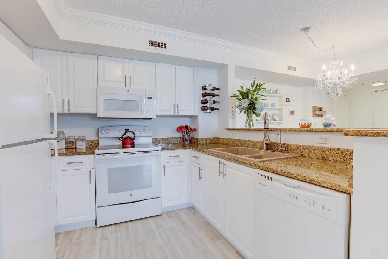 1801 Flagler Drive - Photo 1