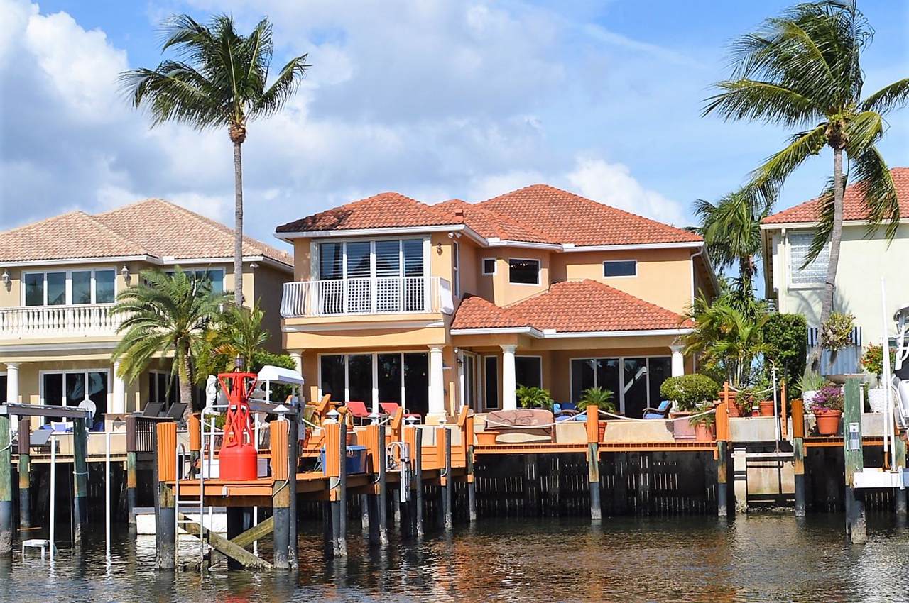 722 Sandy Point Lane - Photo 1