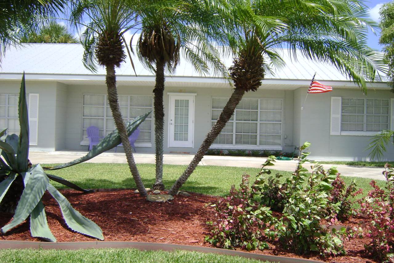 1822 Eucalyptus Avenue - Photo 1
