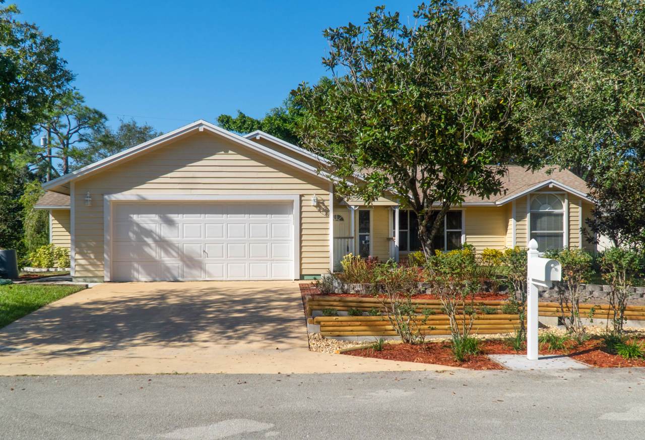 1429 Vizcaya Circle - Photo 1