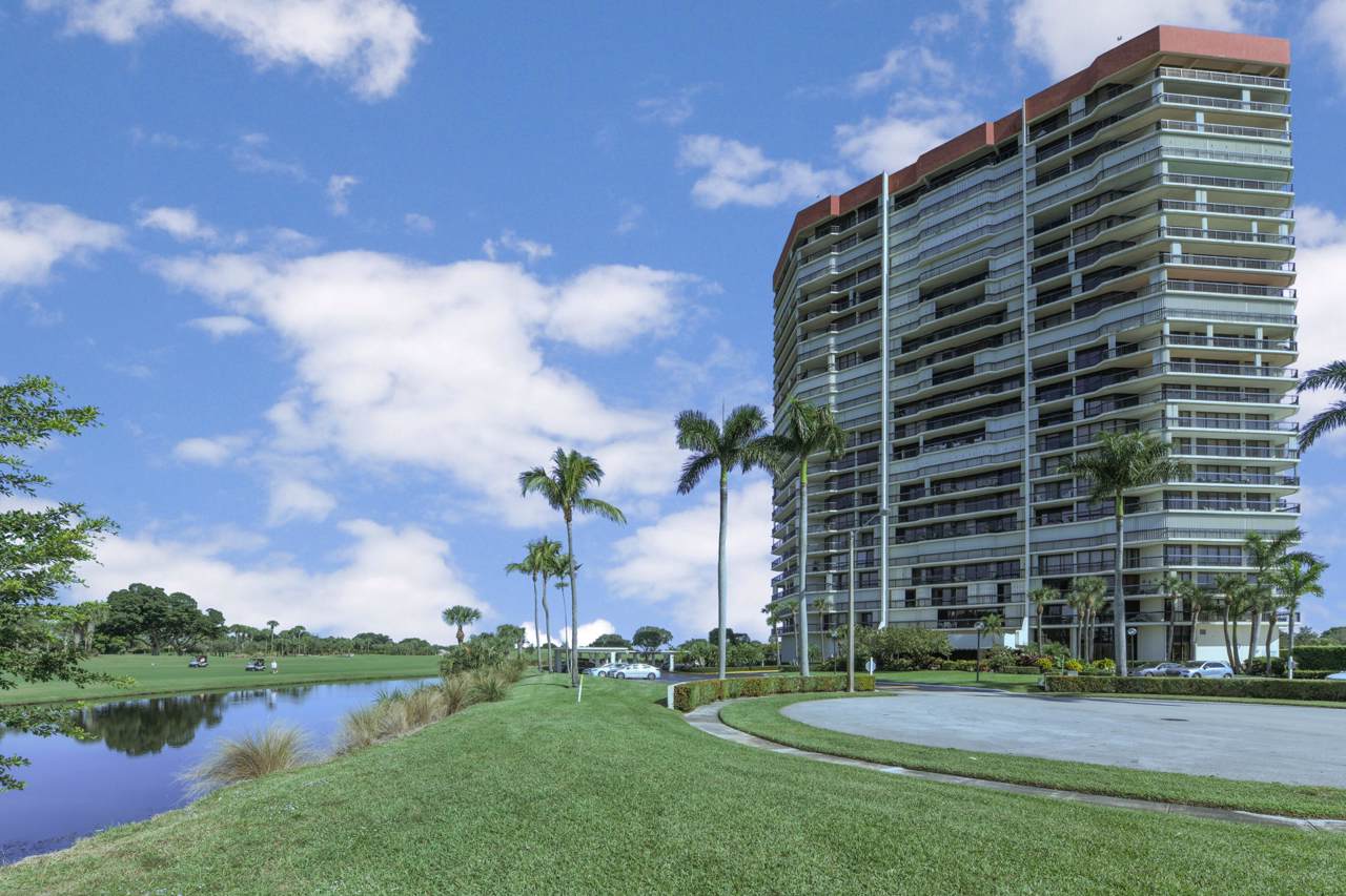1900 Consulate Place - Photo 1