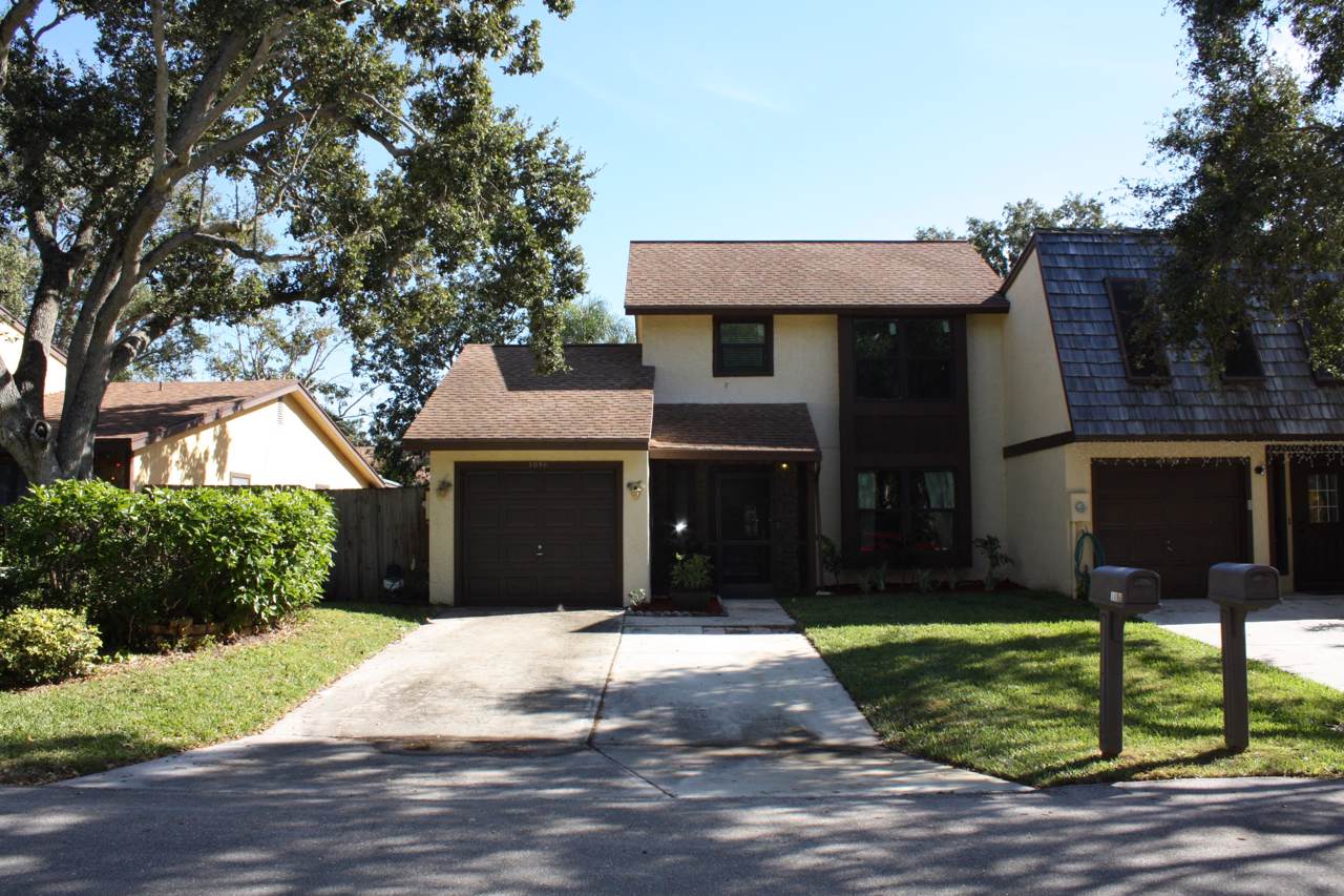1096 Raintree Court - Photo 1