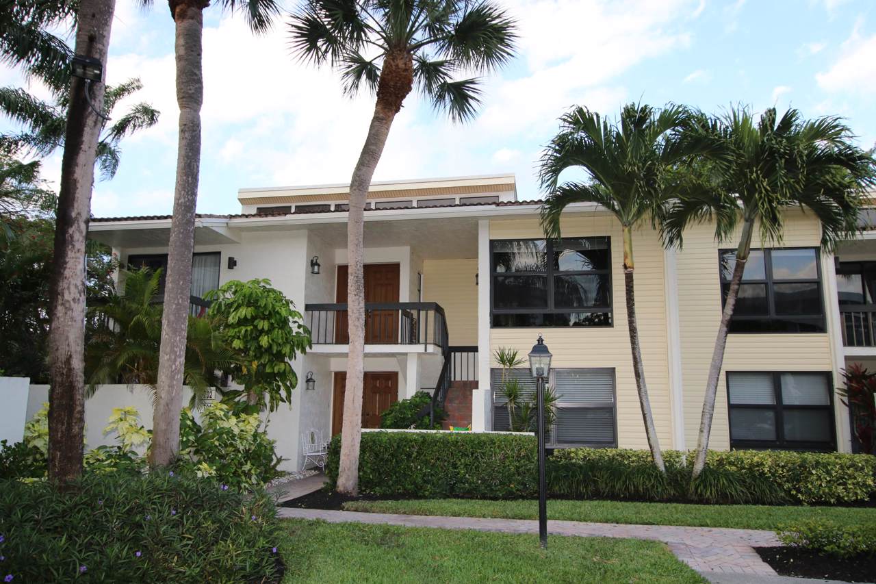 6826 Willow Wood Drive - Photo 1