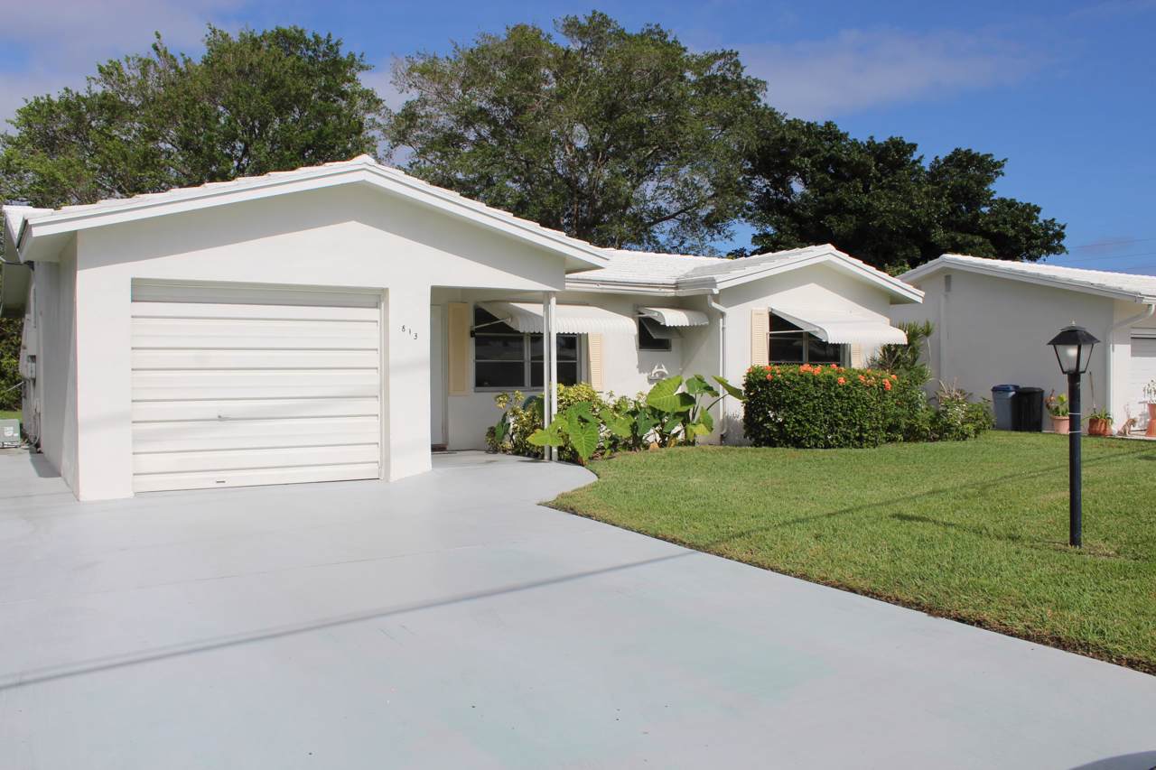 813 Ocean Drive - Photo 1
