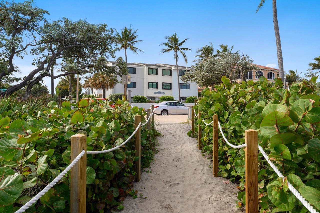 250 Ocean Boulevard - Photo 1