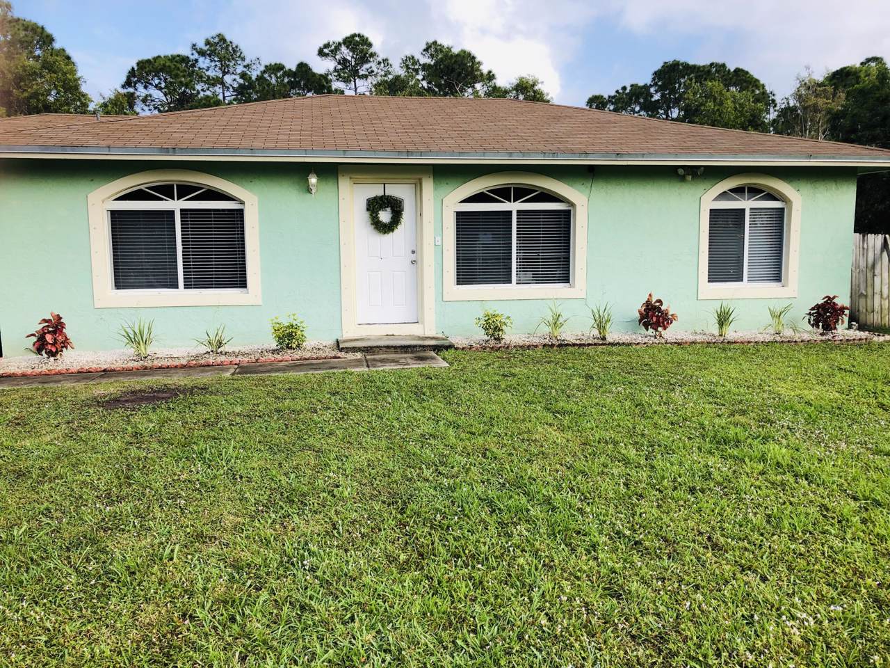 16353 Duran Boulevard - Photo 1