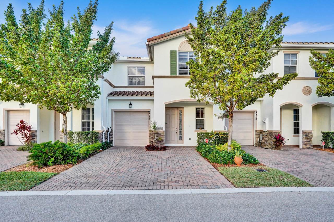 4565 Tara Cove Way - Photo 1