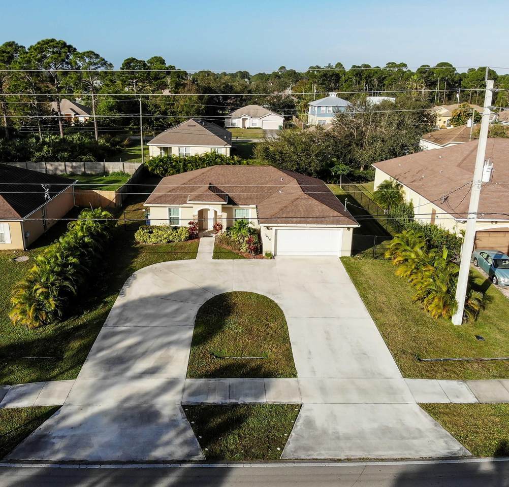 3610 Savona Boulevard - Photo 1