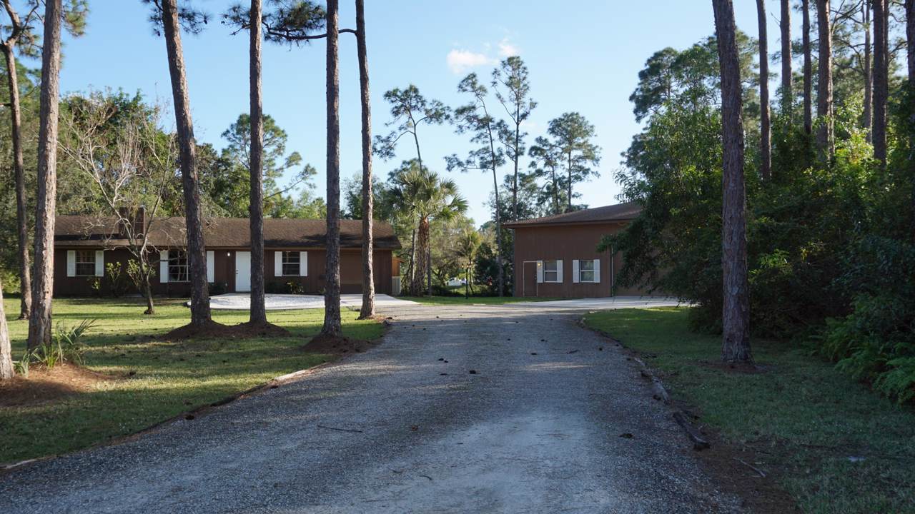 13528 54th Street - Photo 1