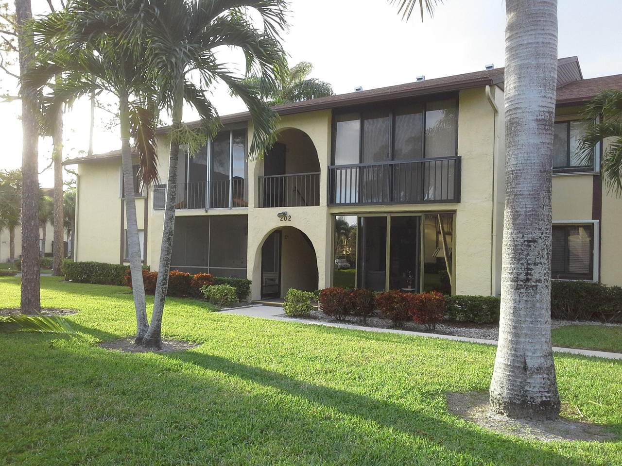 202 Pine Hov Circle - Photo 1