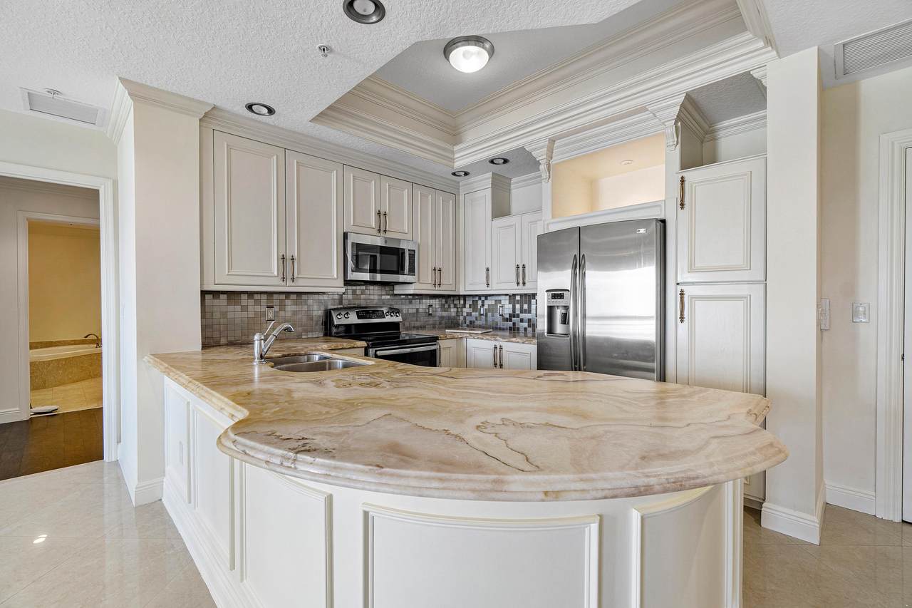 701 Olive Avenue - Photo 1 701 Olive Avenue - Photo 1