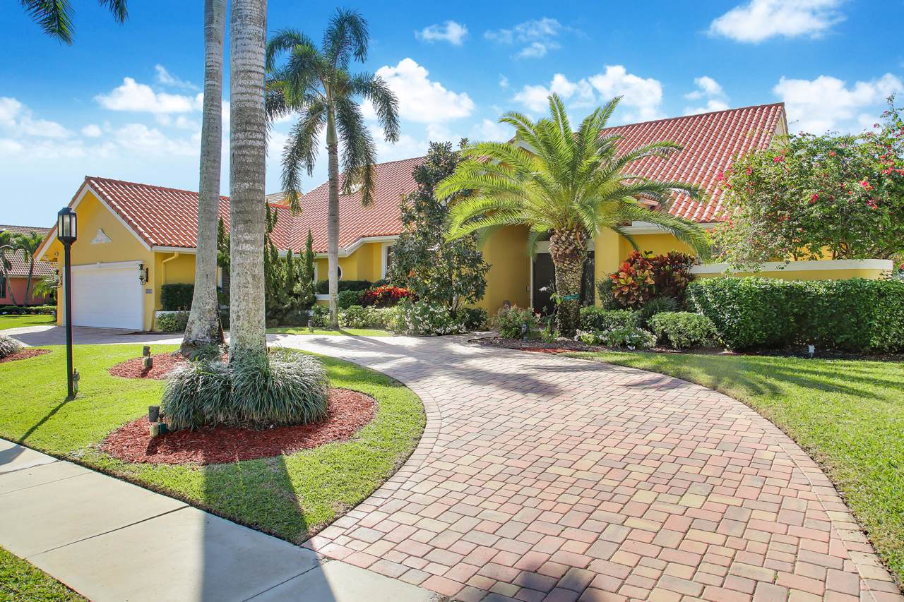 10395 Stonebridge Boulevard - Photo 1