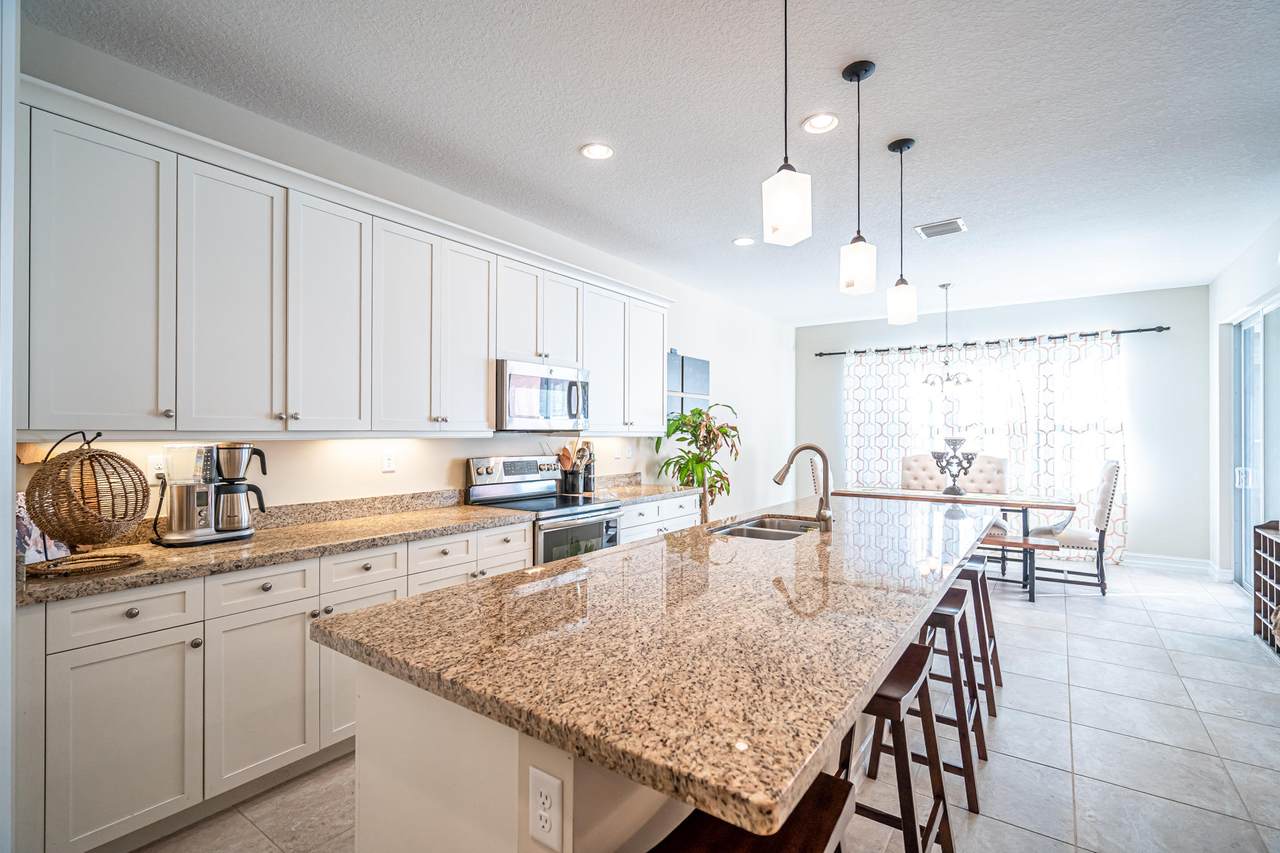 100 69th Circle - Photo 1