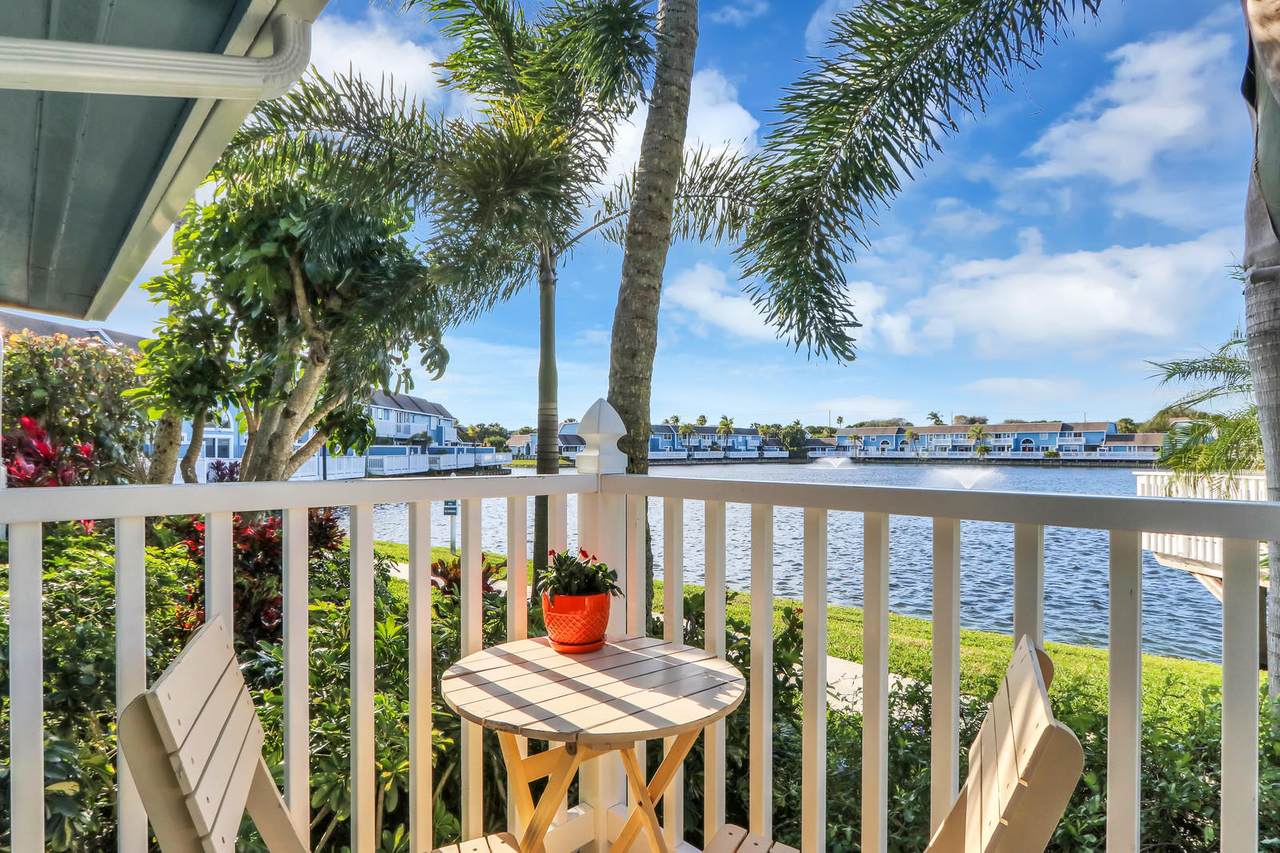 622 Ocean Dunes Circle - Photo 1