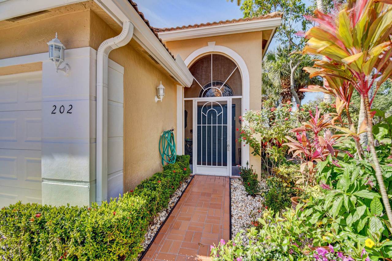 12438 Crystal Pointe Drive - Photo 1