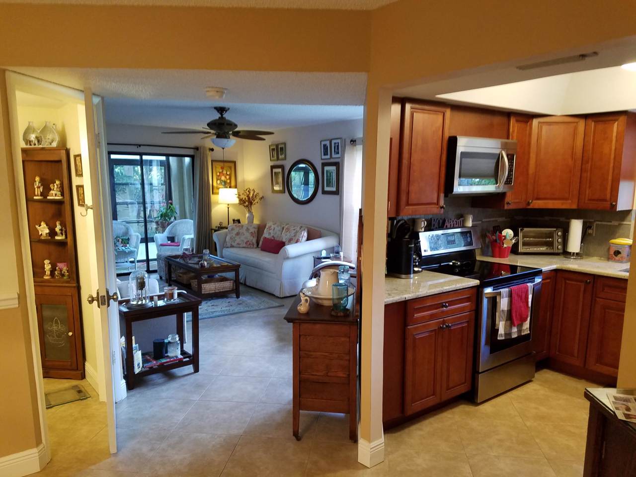 211 South River Drive - Photo 1