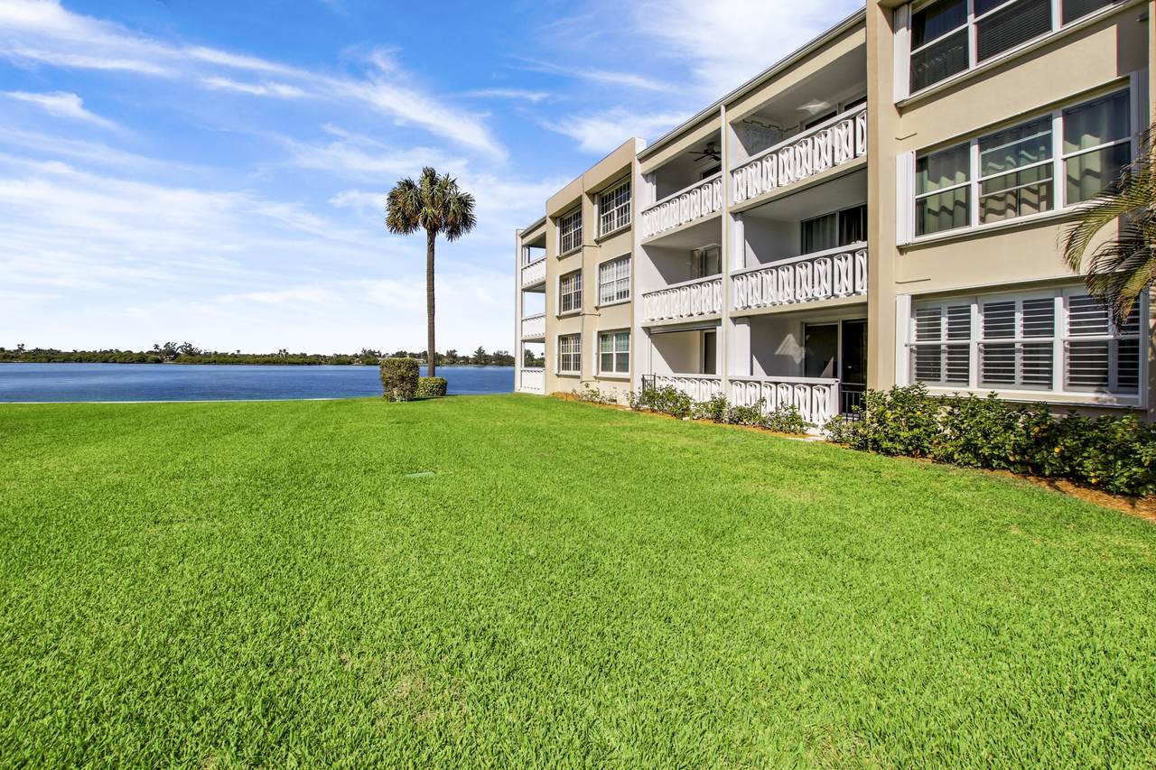 2720 Ocean Boulevard - Photo 1
