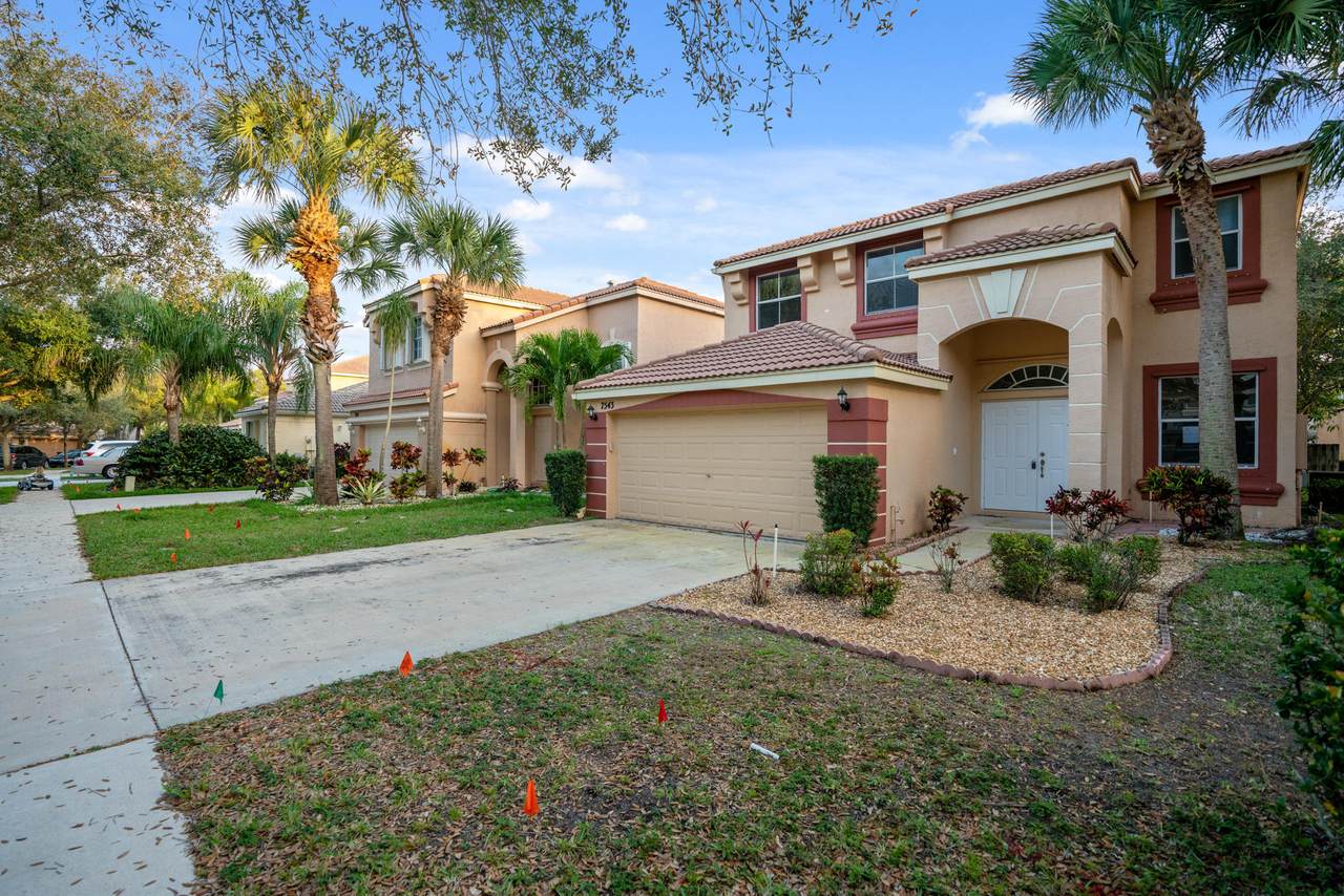 7543 Oak Grove Circle - Photo 1 7543 Oak Grove Circle - Photo 1