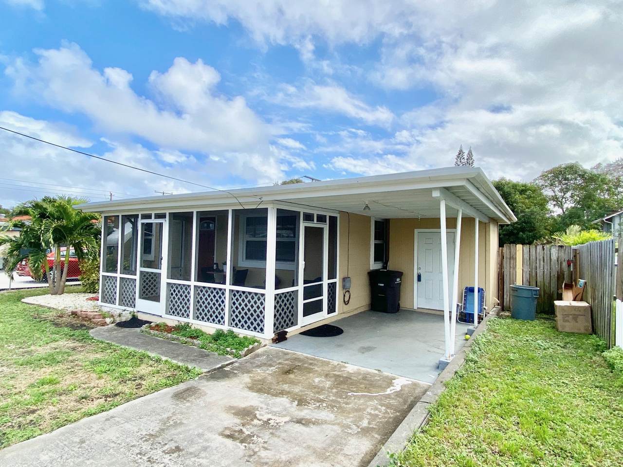 818 Kaye Street - Photo 1