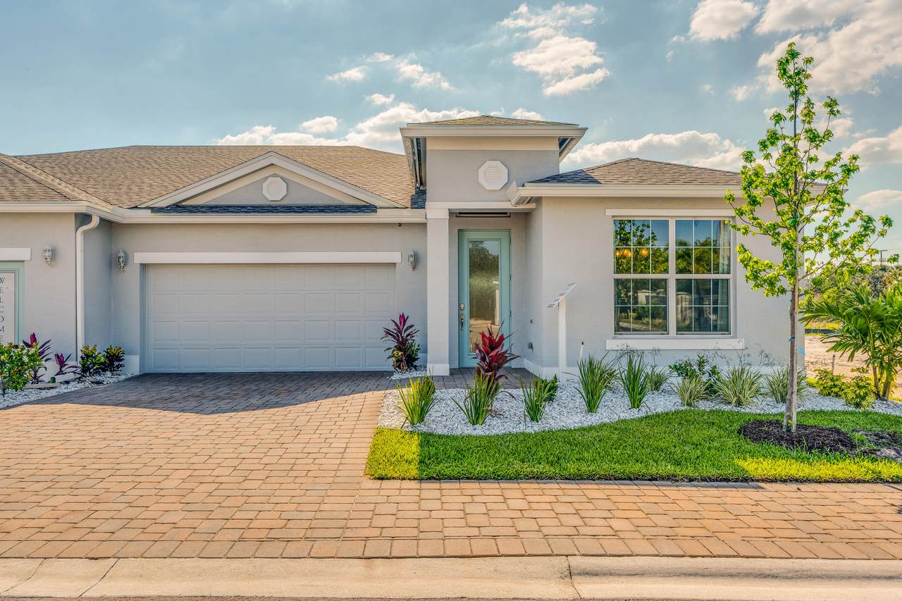 2557 Bella Vista Circle - Photo 1