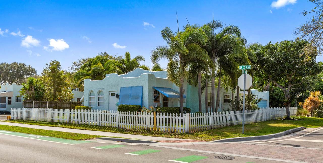 136 12th Street - Photo 1