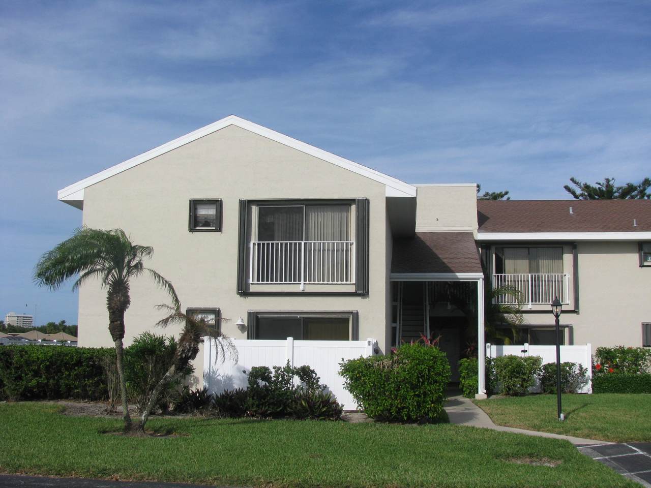 3218 Lakeview Circle - Photo 1