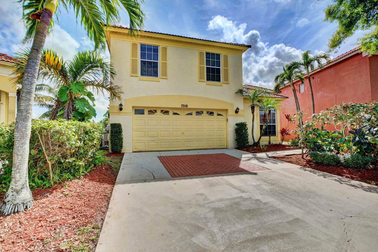 7018 Galleon Cove - Photo 1