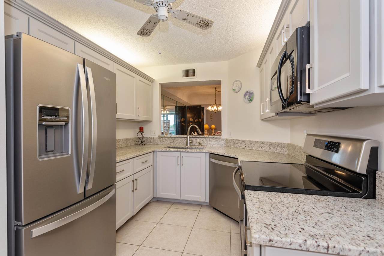 23249 Barwood Lane - Photo 1