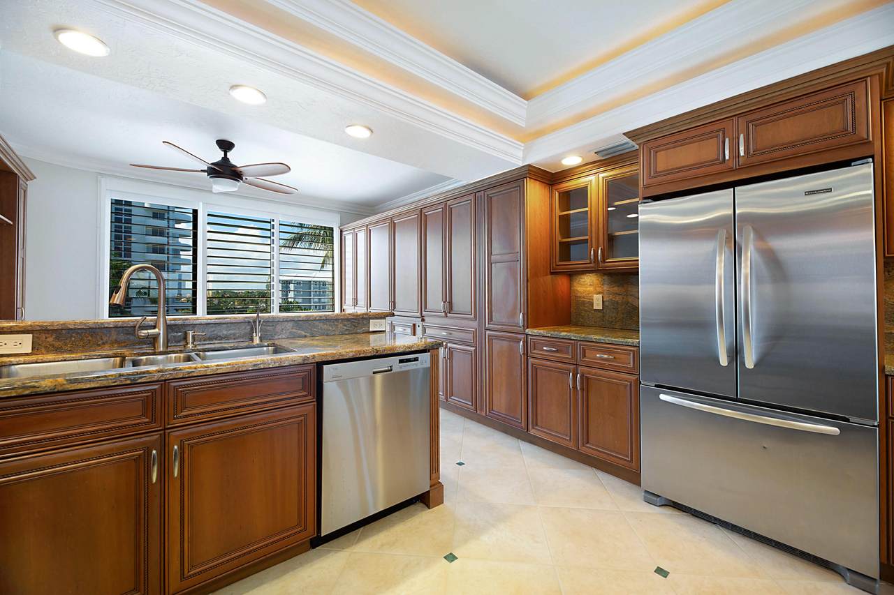 2155 Ocean Boulevard - Photo 1